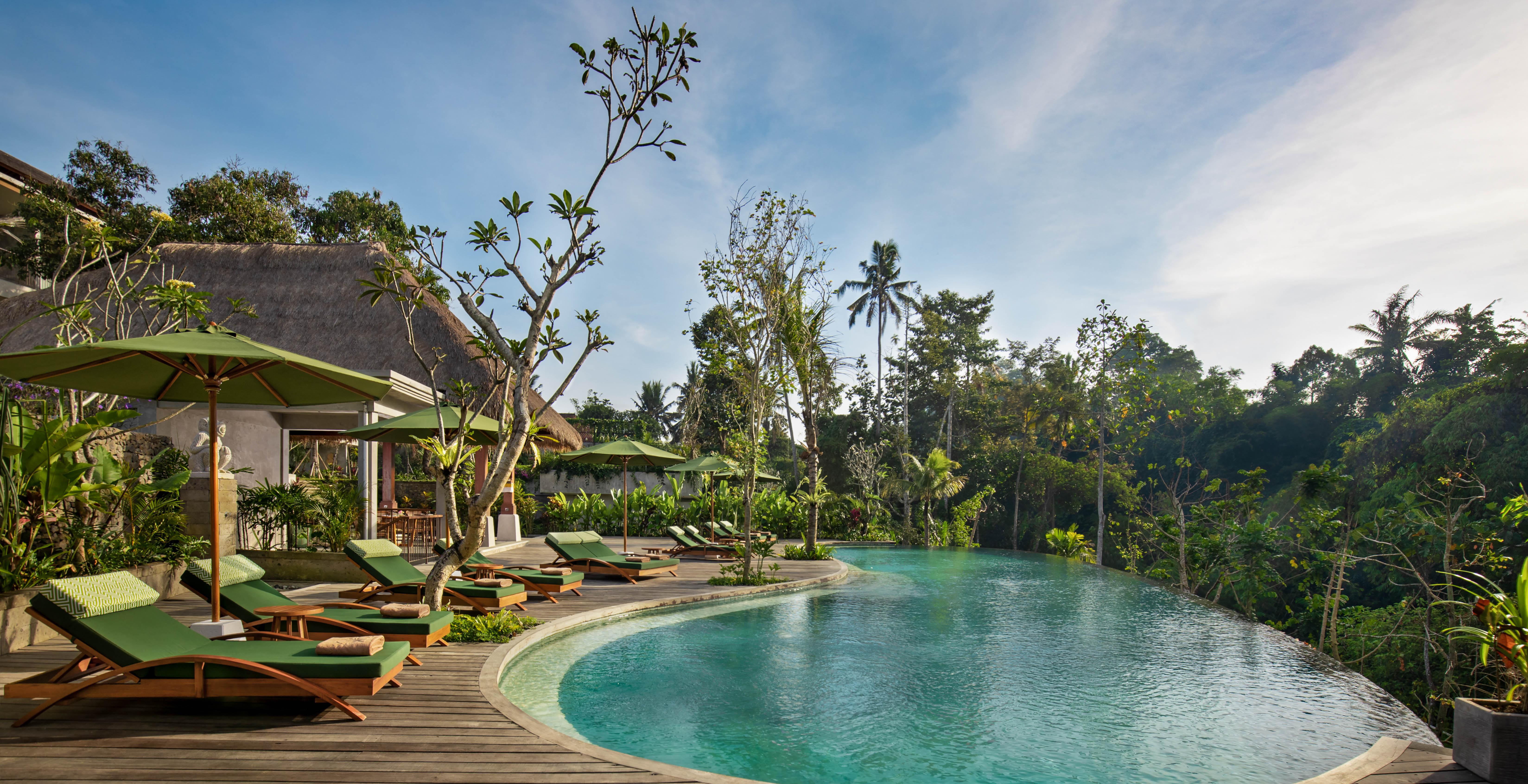 อดิวานา ซูุเวตา - ผ่านการรับรอง Chse Hotel อูบุด ภายนอก รูปภาพ The resort's infinity pool
